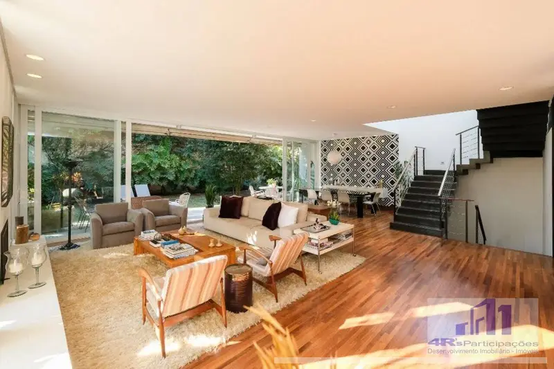 Casa com 4 quartos em Sumaré