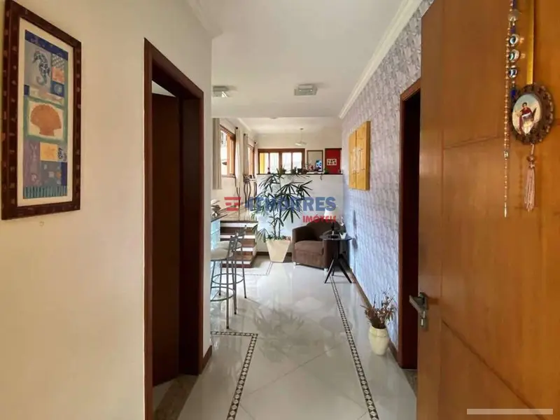 Casa com 3 quartos em Residence Plaza - foto 4