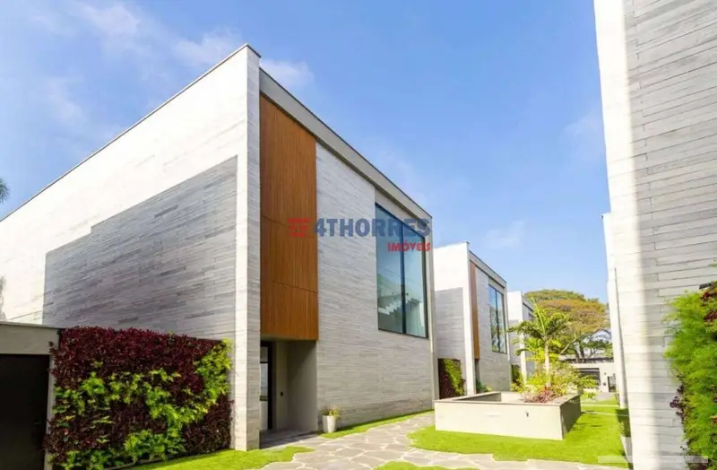 Casa com 5 quartos em Brooklin Paulista