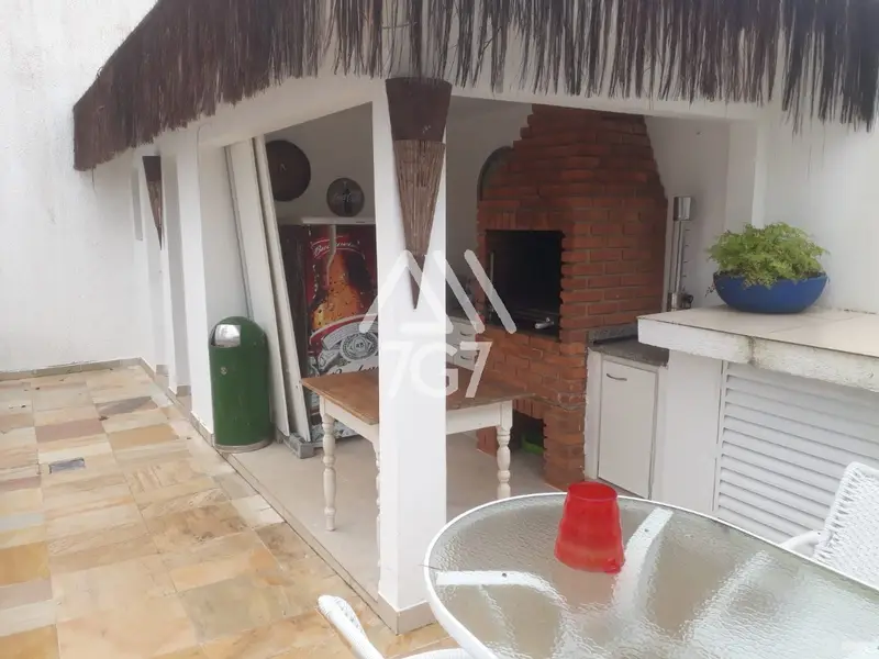 Casa com 4 quartos em Jardim Acapulco - foto 4