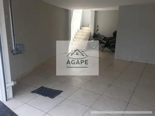 Casa - 2 quartos - Jardim Maria Rosa - Taboão da Serra