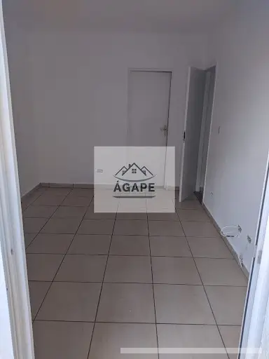 Casa com 2 quartos em Jardim Maria Rosa - foto 2