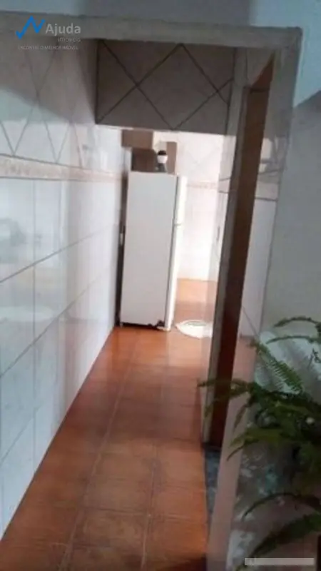 Casa com 5 quartos em Jardim Presidente Dutra - foto 2