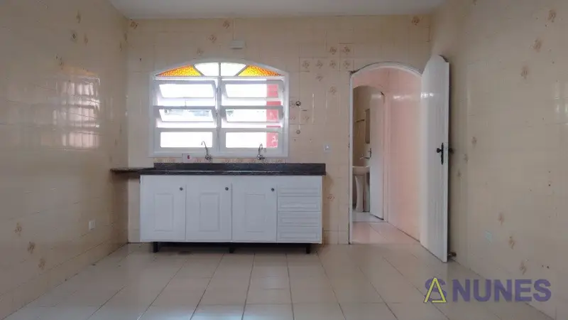 Sobrado com 4 quartos em Vila Bancária - foto 3