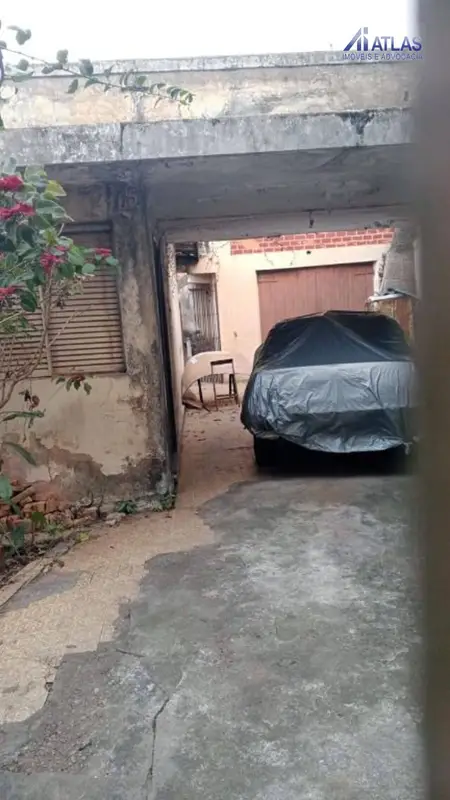 Casa com 4 quartos em Jardim São Roberto - foto 2