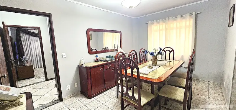 Casa com 4 quartos em Jardim DAbril - foto 4