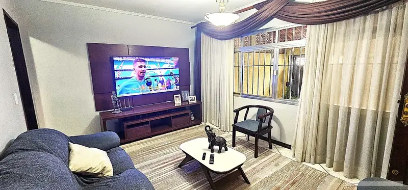 Casa com 4 quartos em Jardim DAbril - foto 3