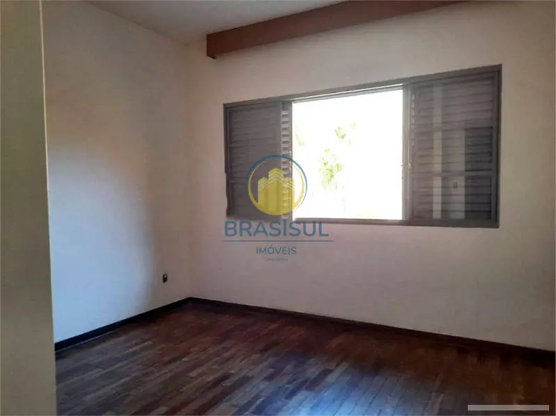 Casa com 4 quartos em Jardim Marajoara - foto 5