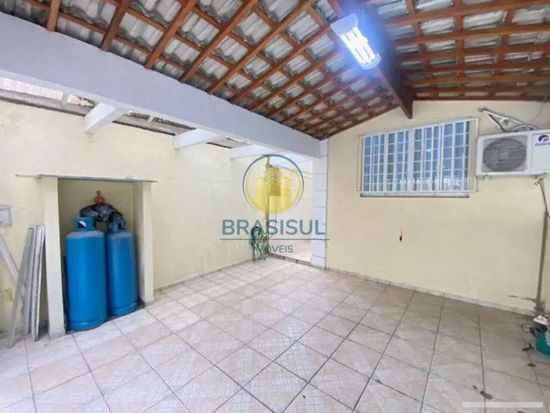 Casa com 3 quartos em Morumbi - foto 2