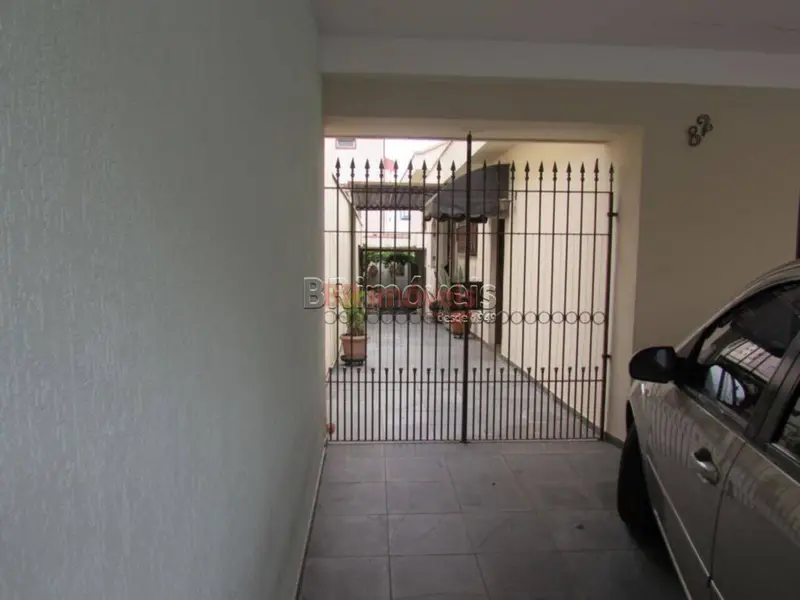 Casa com 3 quartos em Vila Cláudia - foto 4