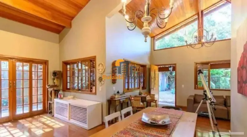 Casa com 4 quartos em Granja Viana - foto 3