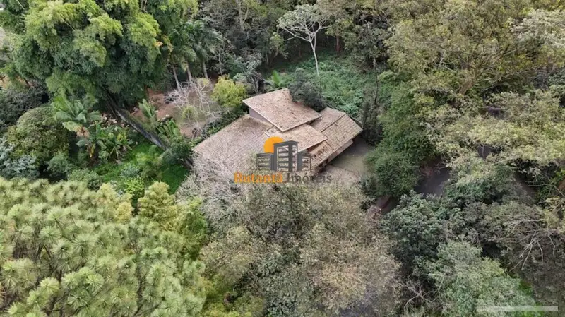Casa com 4 quartos em Granja Viana - foto 5