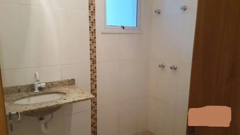 Casa com 3 quartos em Parque Savoy City - foto 2