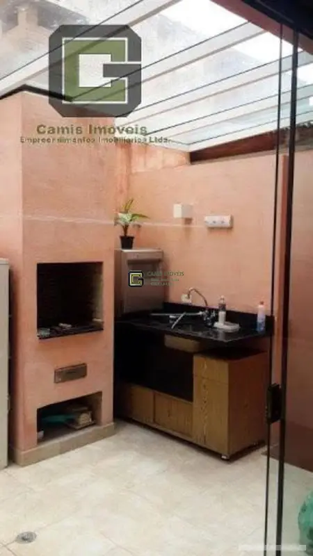 Casa com 3 quartos em Cambuci - foto 2