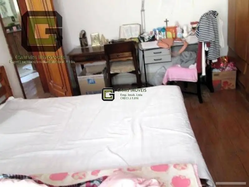 Casa com 5 quartos em Cambuci - foto 4