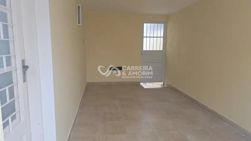 Casa com 3 quartos em Jardim Londrina - foto 3