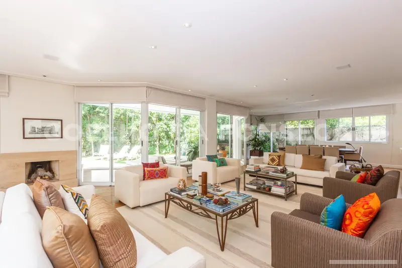 Casa em condomínio com 4 quartos em Cidade Jardim - foto 2