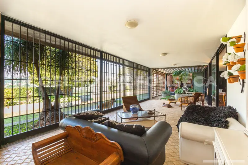 Casa com 5 quartos em Pacaembu - foto 2