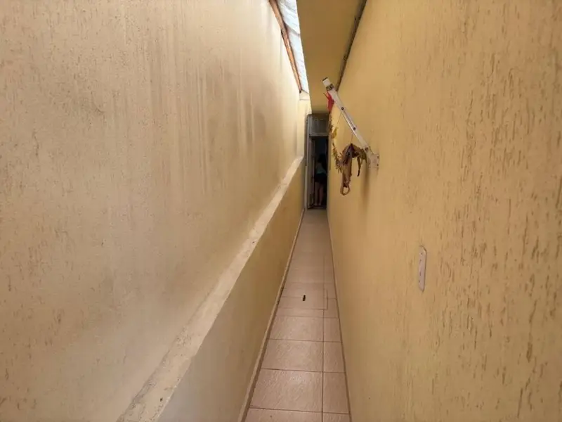 Casa com 4 quartos em Vila Nova York - foto 3