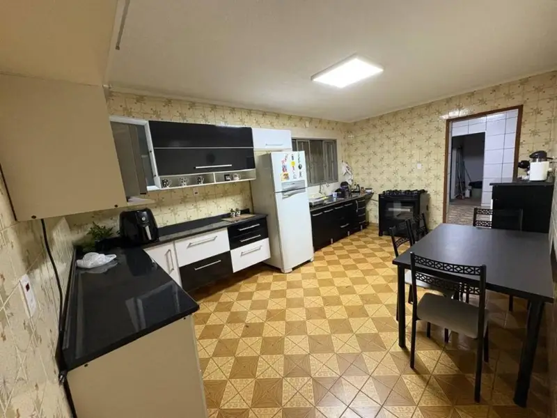 Casa com 4 quartos em Vila Nova York - foto 5