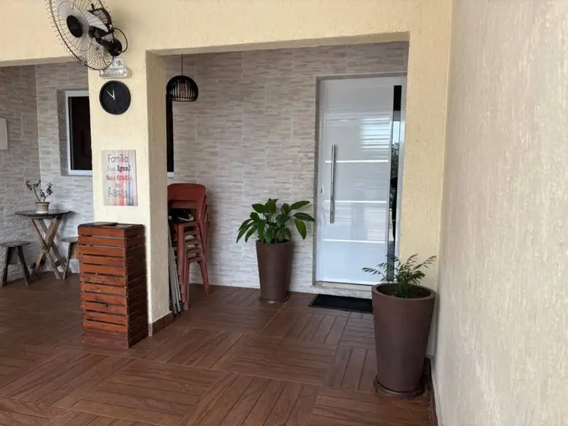 Casa com 4 quartos em Vila Nova York - foto 2