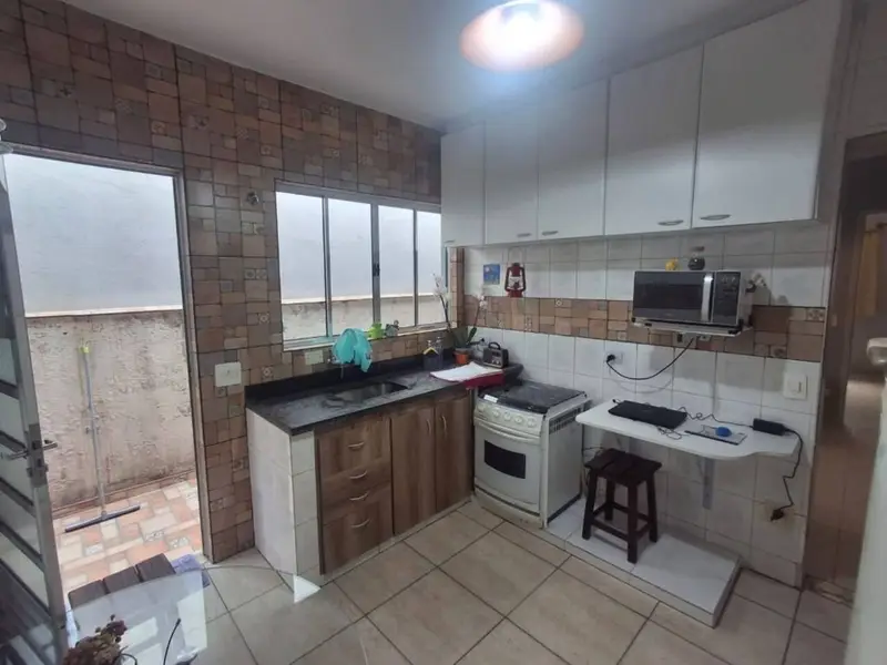 Casa com 2 quartos em Vila Cruzeiro - foto 4