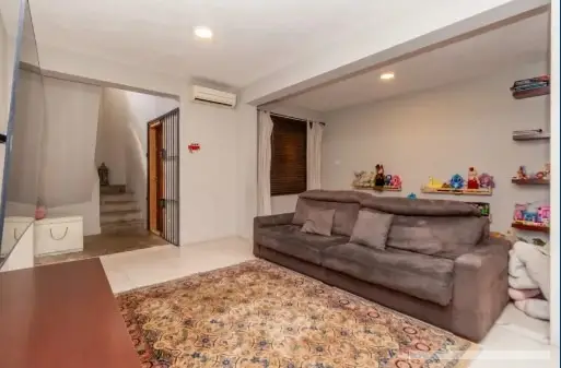 Sobrado com 7 quartos em Chácara Inglesa - foto 2