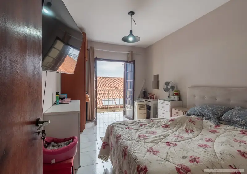 Sobrado com 4 quartos em Chácara Inglesa - foto 2