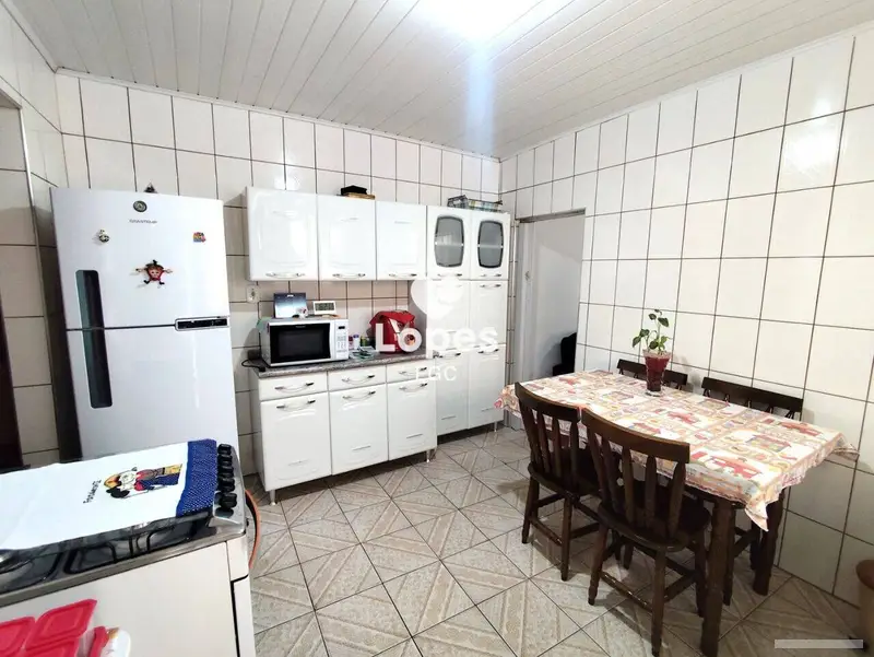 Casa com 5 quartos em Parque São Lucas - foto 4