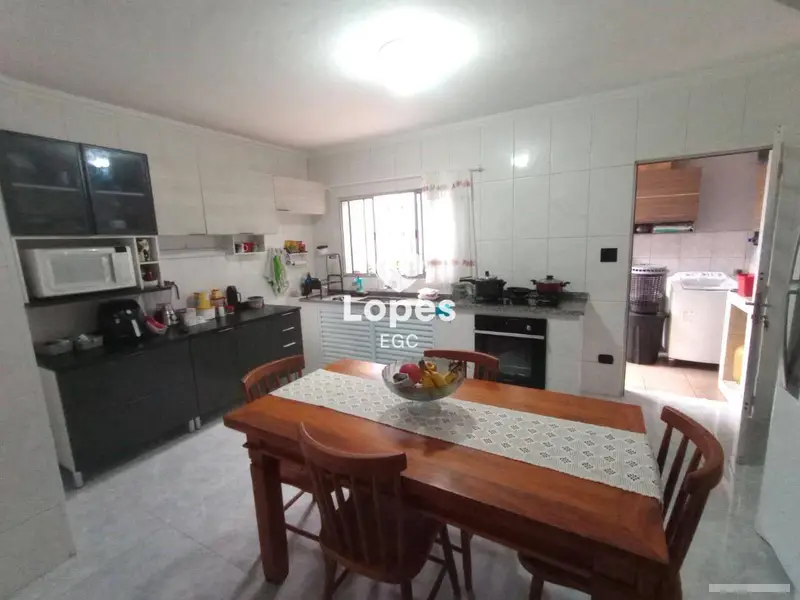 Casa com 5 quartos em Parque São Lucas - foto 4