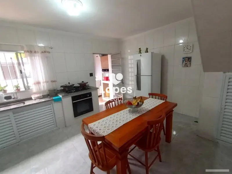Casa com 5 quartos em Parque São Lucas - foto 5