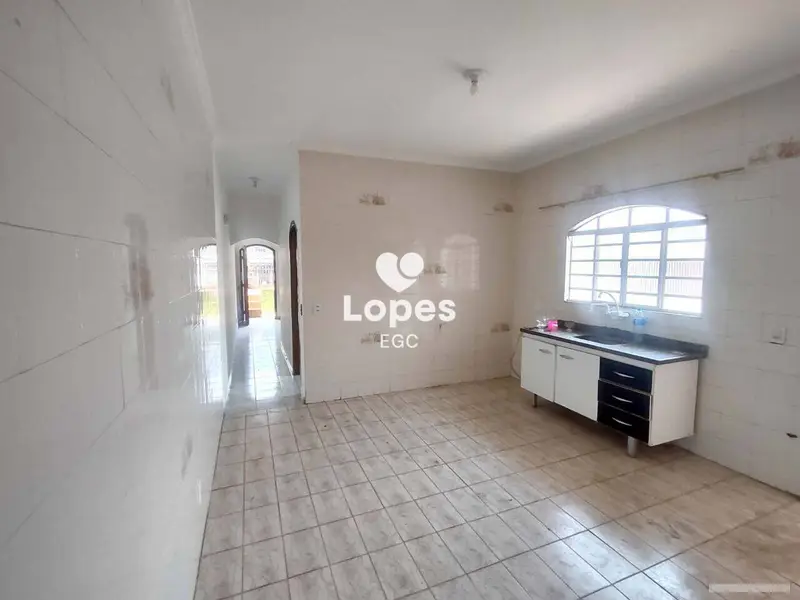 Casa com 6 quartos em Parque São Lucas - foto 5