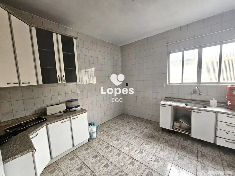 Casa com 5 quartos em Parque São Lucas - foto 3