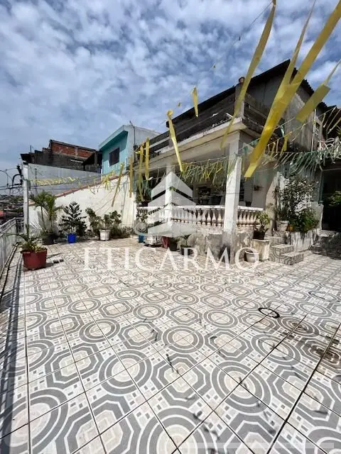 Casa com 5 quartos em Jardim Brasília - foto 2