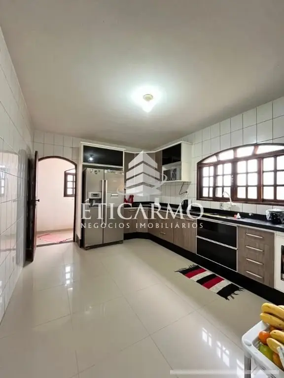 Sobrado com 3 quartos em Fazenda Aricanduva - foto 2