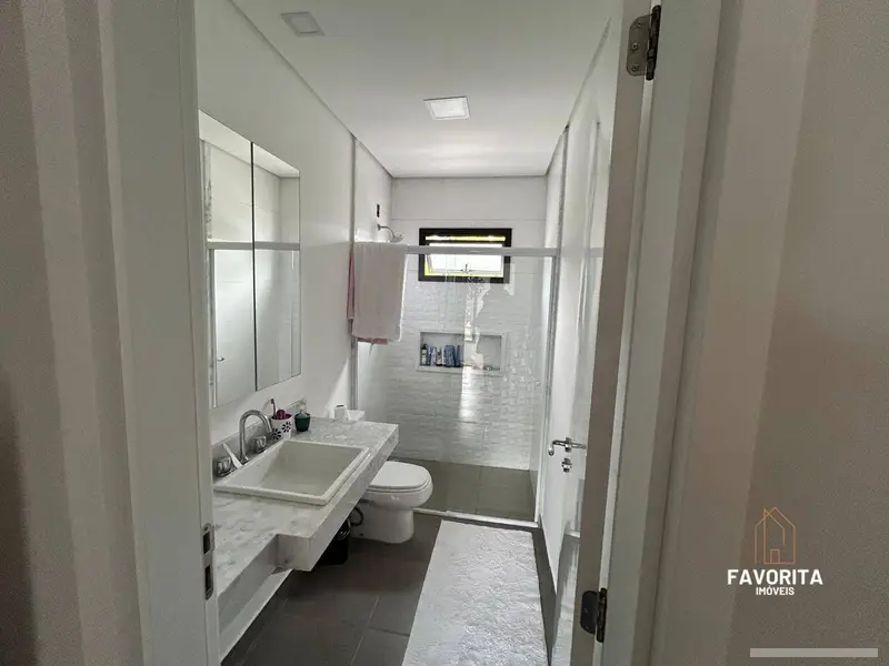 Casa com 4 quartos em Alphaville Granja Viana - foto 4