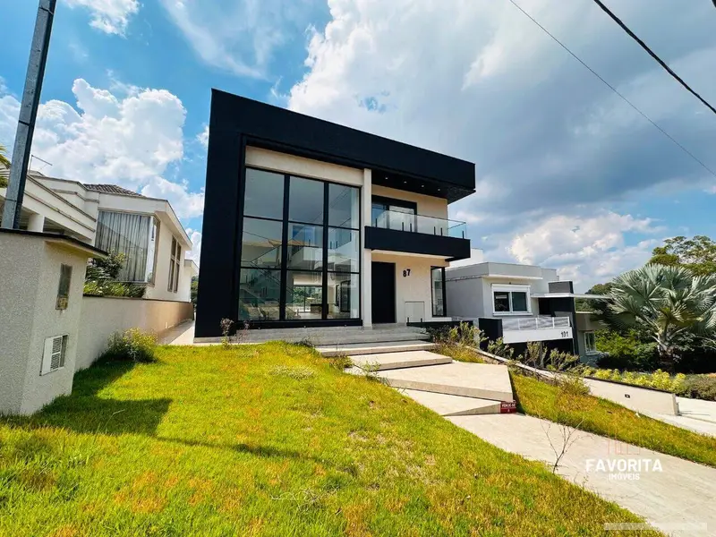 Casa com 5 quartos em Reserva Santa Maria - foto 3