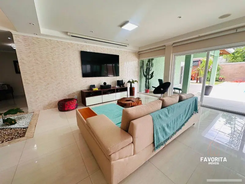 Casa com 5 quartos em Condomínio Nova Higienópolis - foto 2