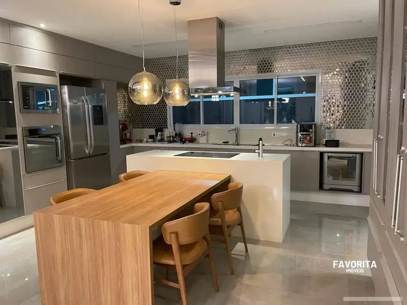 Casa com 5 quartos em Vintage - foto 4