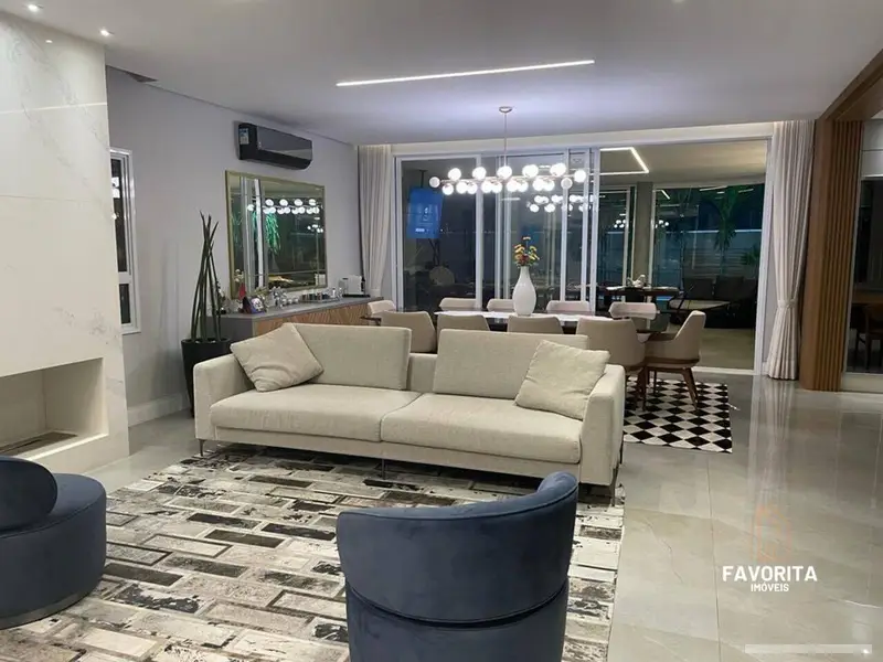 Casa com 5 quartos em Vintage - foto 2