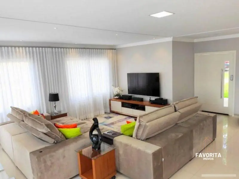 Casa com 4 quartos em Vintage - foto 2