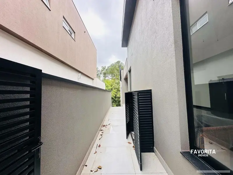 Casa com 5 quartos em Reserva Santa Maria - foto 5