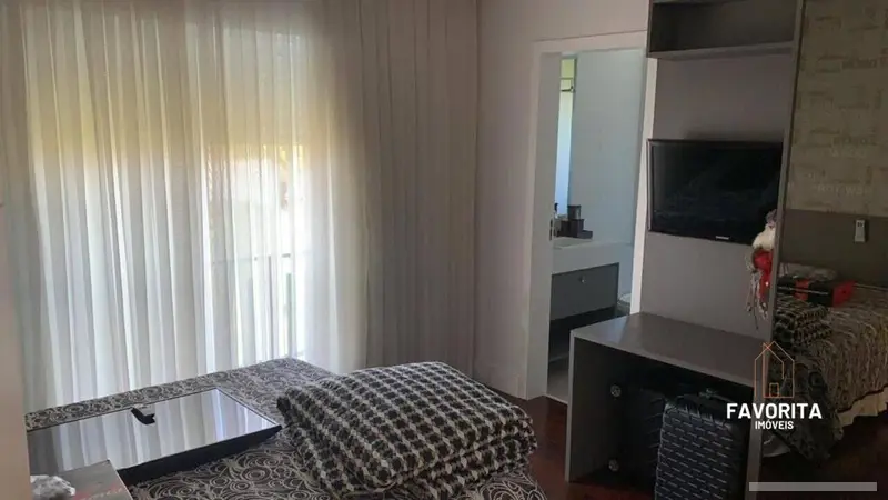 Casa com 4 quartos em Reserva Santa Maria - foto 2