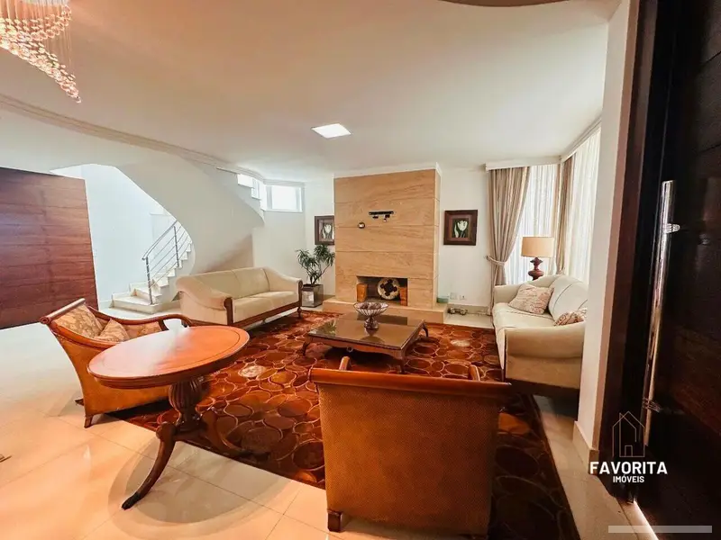 Casa com 5 quartos em Reserva Santa Maria - foto 2