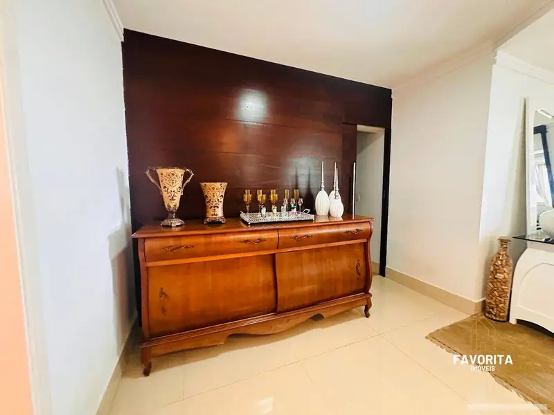 Casa com 5 quartos em Reserva Santa Maria - foto 4