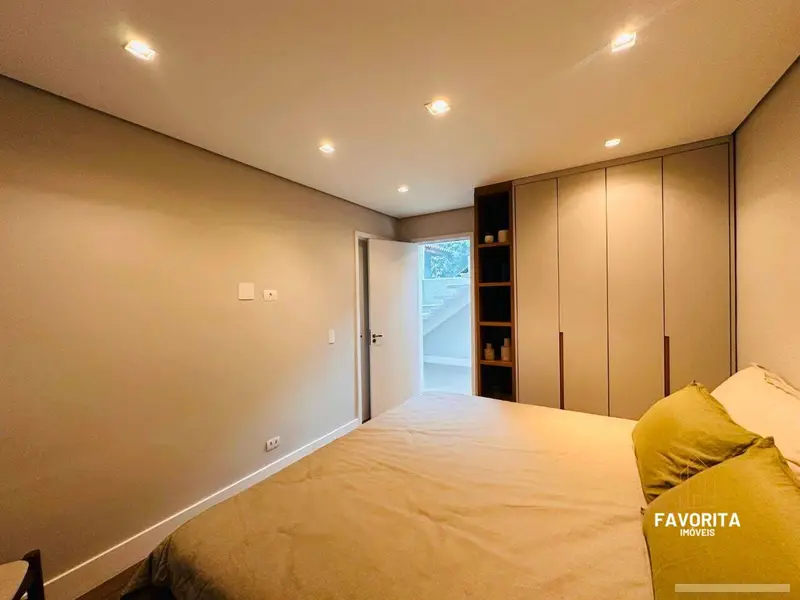 Casa com 3 quartos em Reserva Santa Maria - foto 4