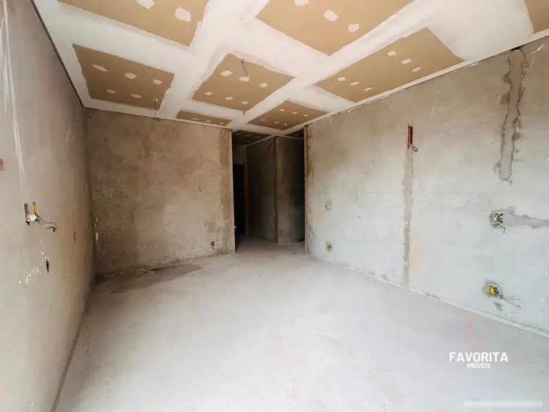 Casa com 4 quartos em Reserva Santa Maria - foto 4