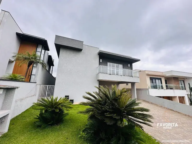 Casa com 4 quartos em Reserva Santa Maria - foto 4