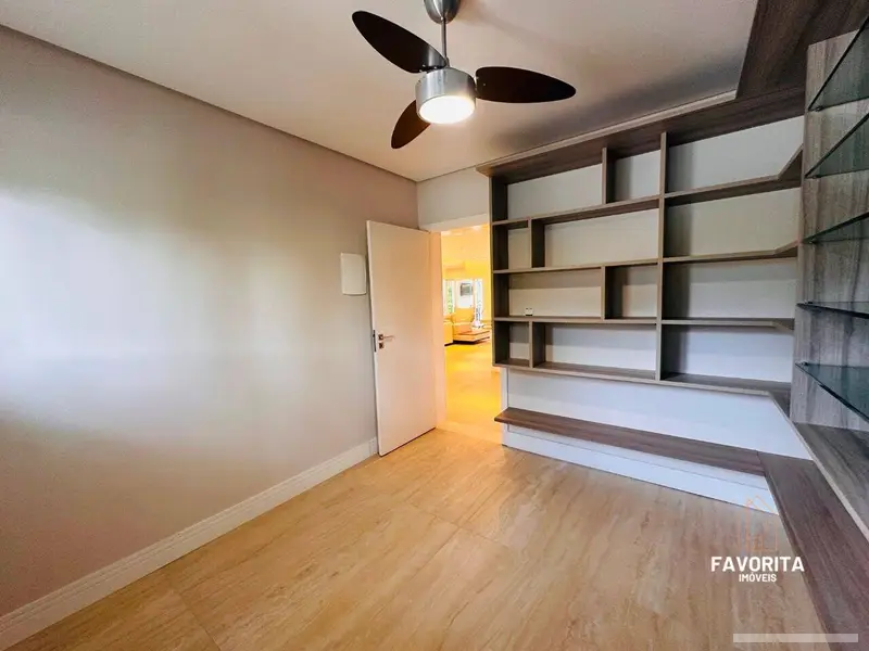 Casa com 4 quartos em Reserva Santa Maria - foto 5