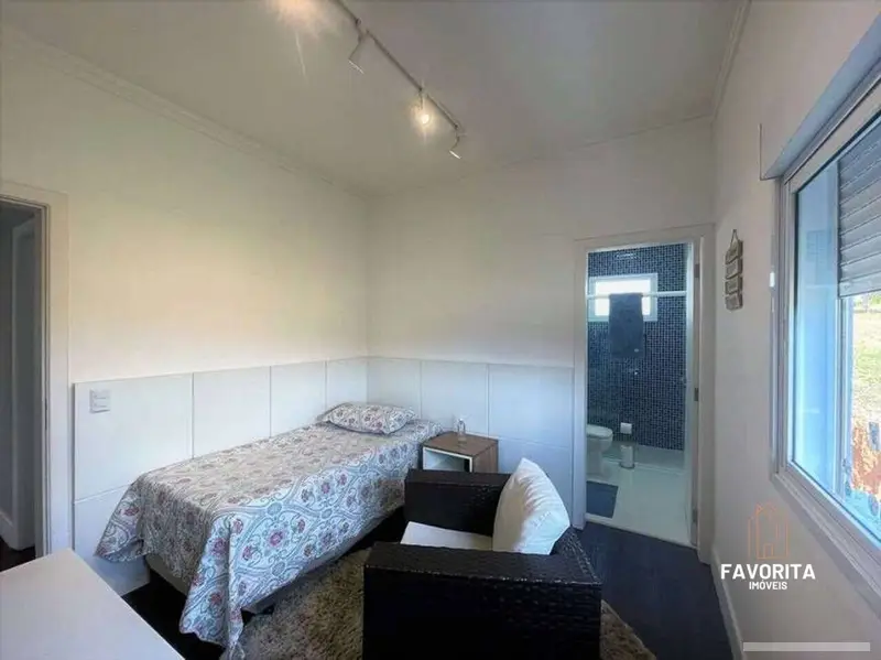 Casa com 4 quartos em Reserva Santa Maria - foto 3